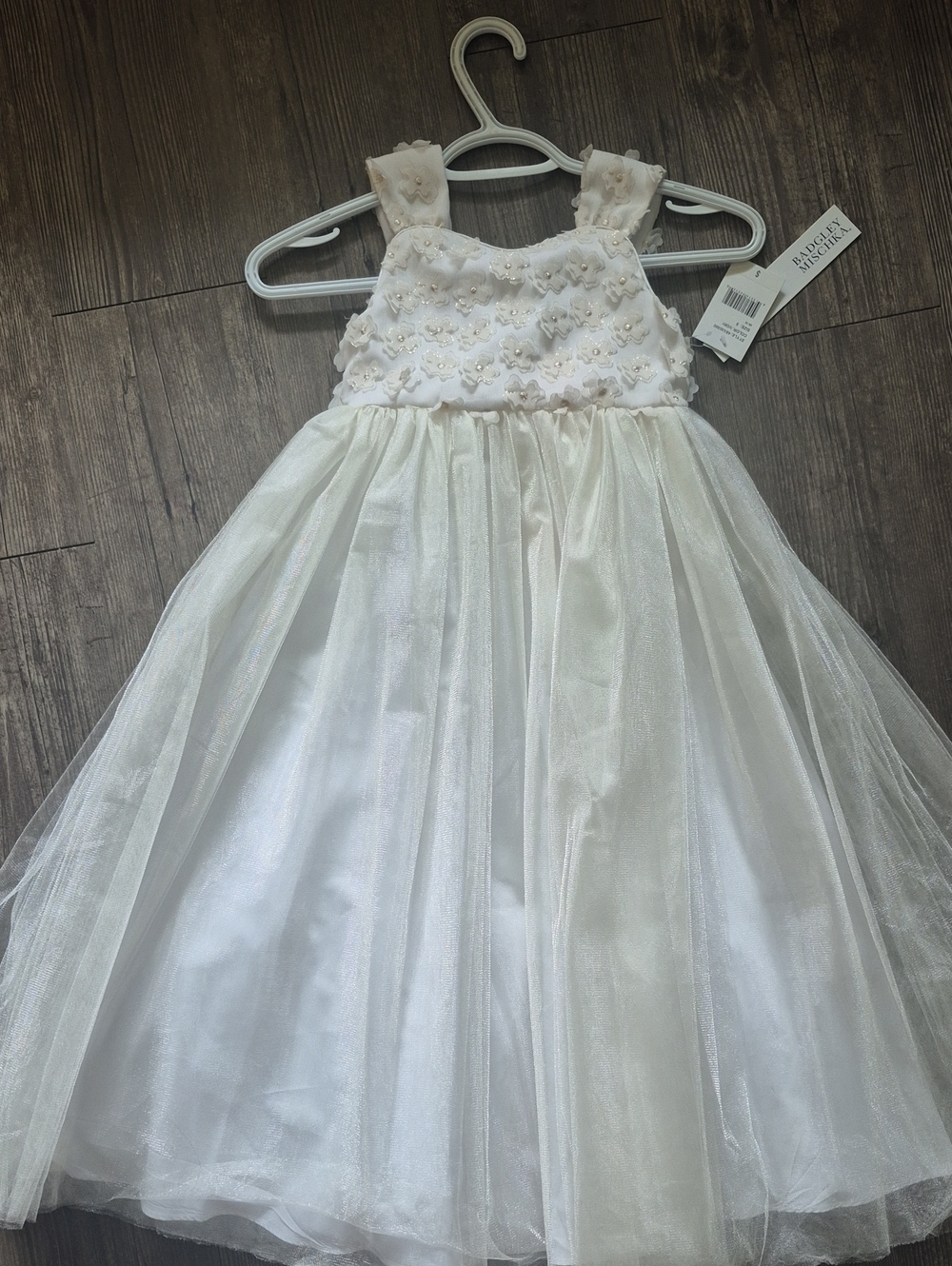 Badgley Mischka Cream Floral Appliqué Tulle Gown